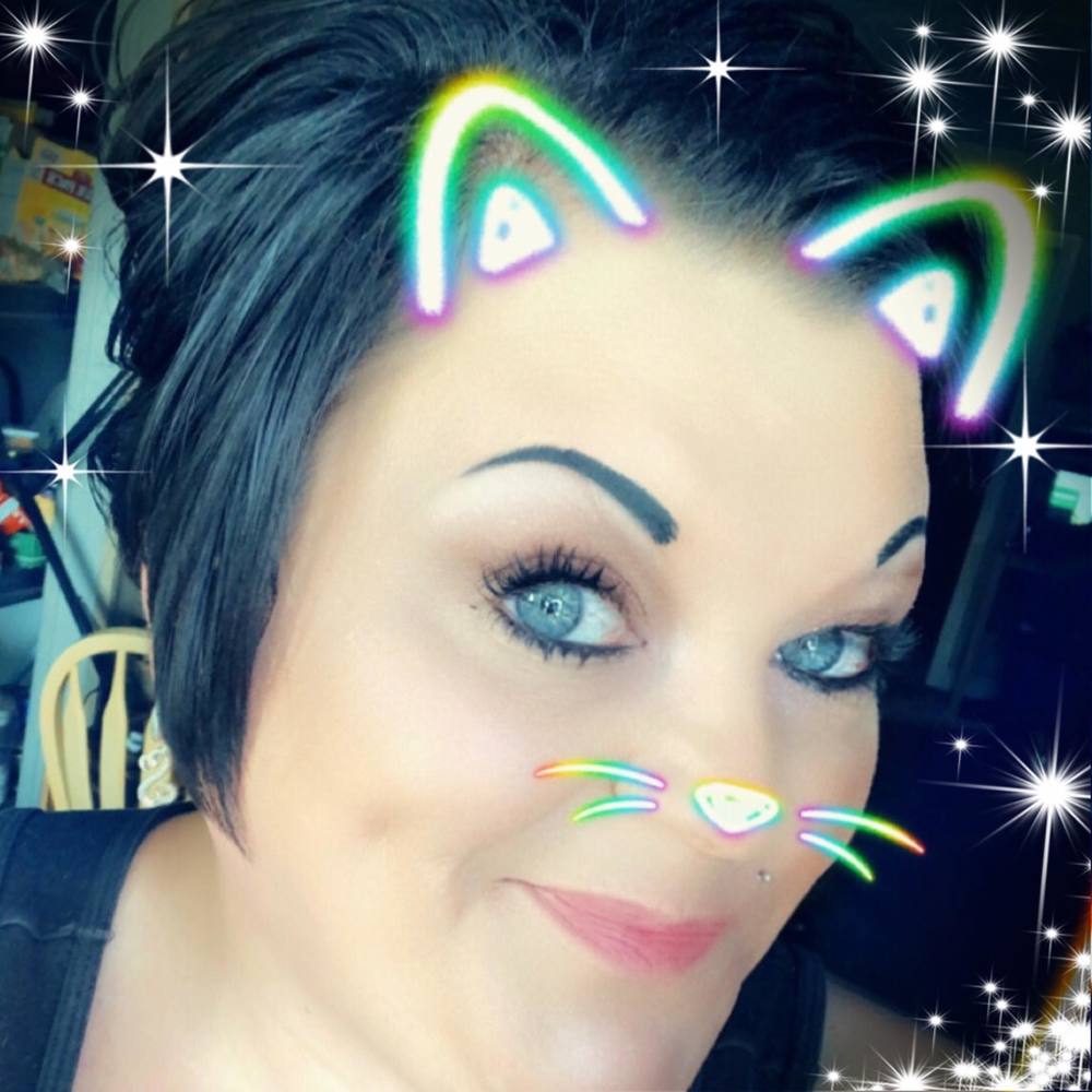 Meet your Posher, Lisa